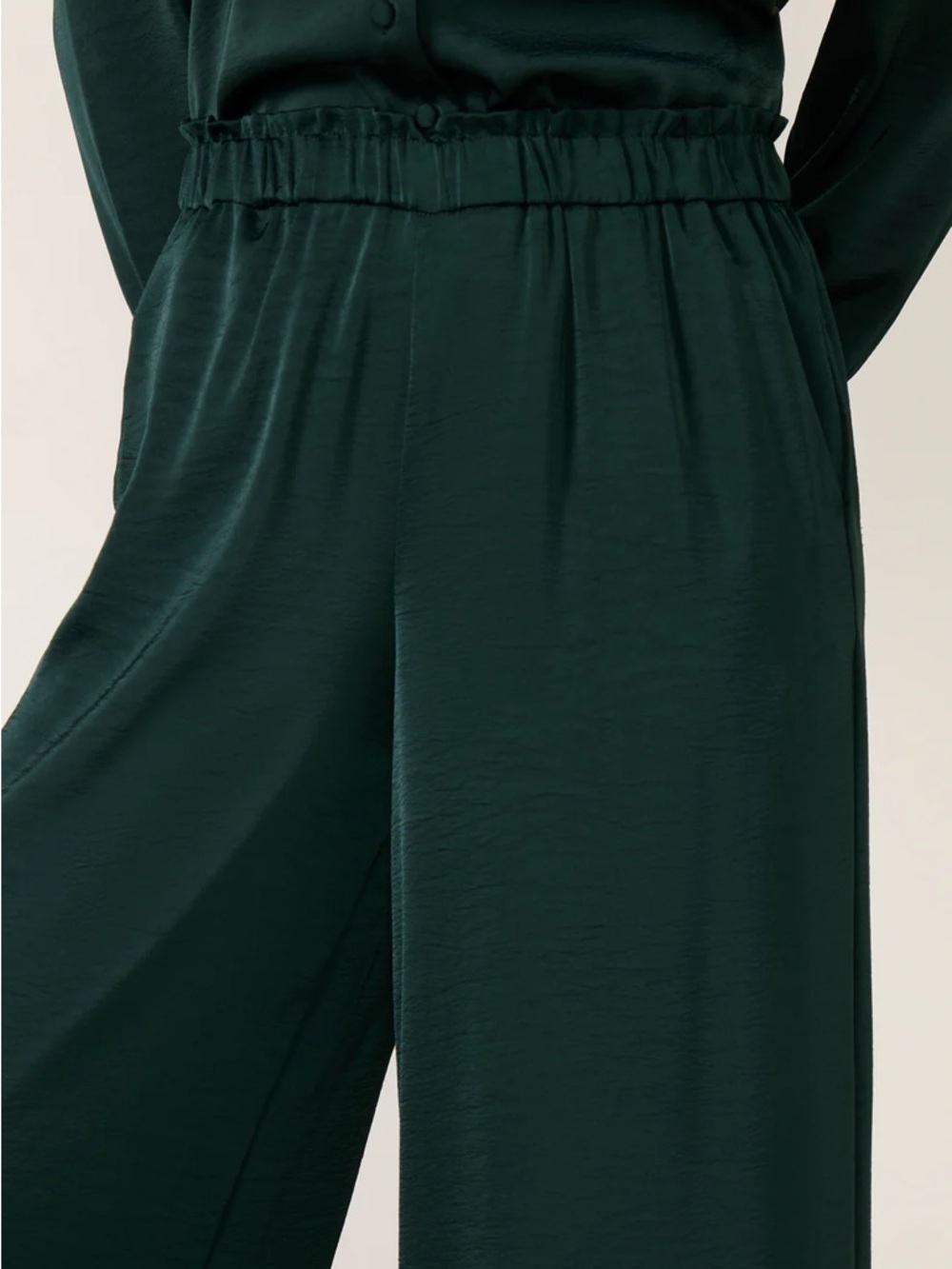 Z Supply Isolde Wide Leg Satin Pant Green - Picture 6 of 7